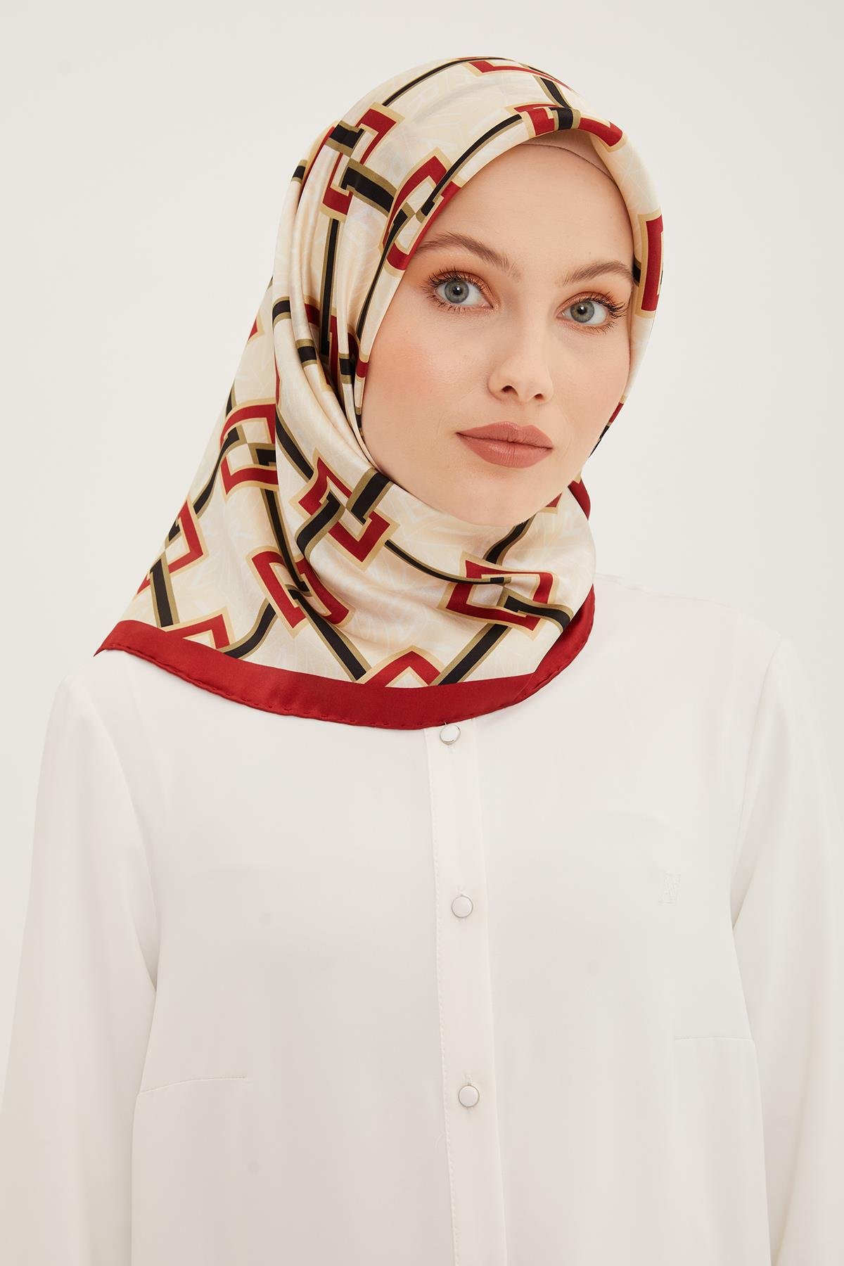 Armine İpek Eşarp 2023/24 İlkbahar Yaz Sezonu 8940D01 31 -Sura İpek