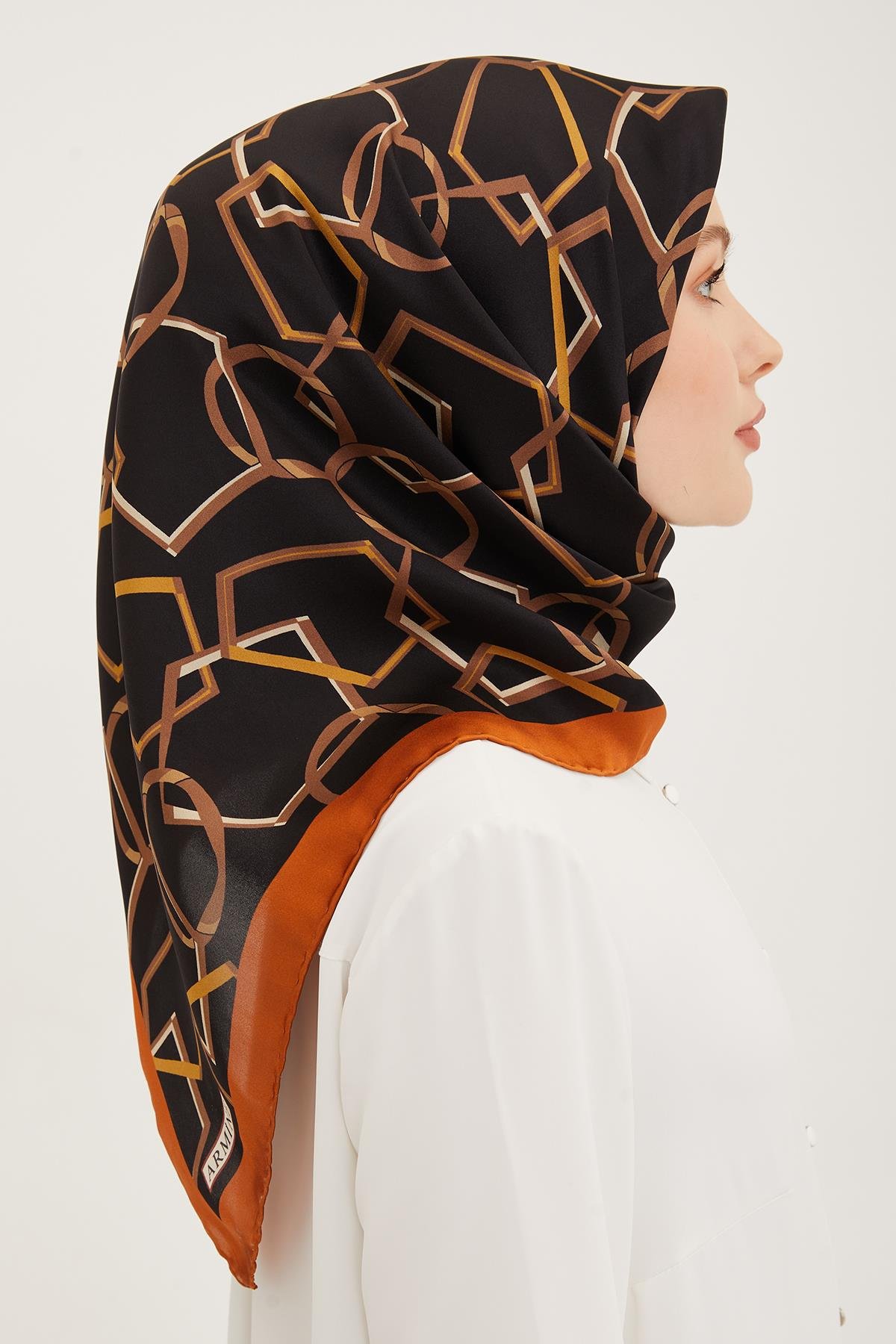 Armine İpek Eşarp 2023/24 İlkbahar Yaz Sezonu 8916D02 32 - Twill (Tivil) İpek
