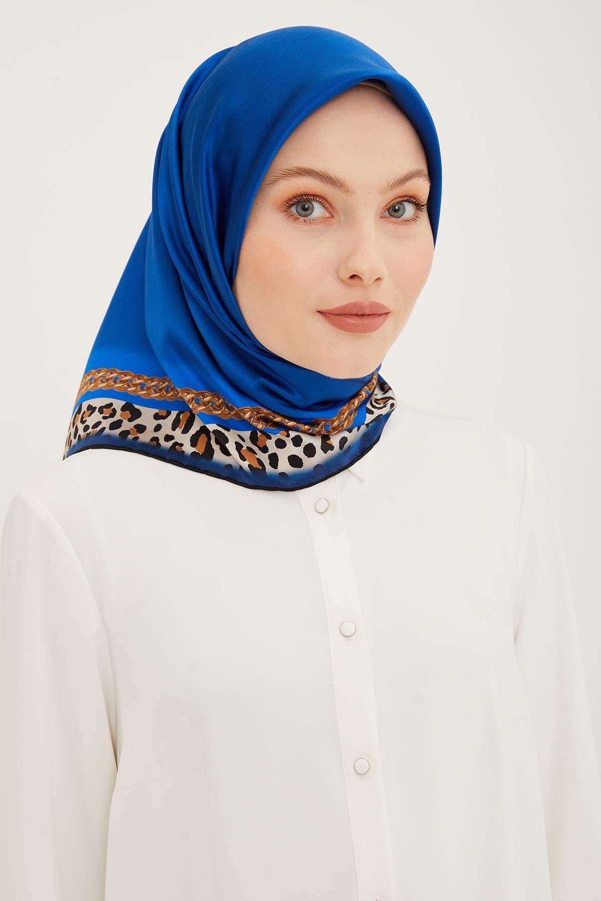 Armine İpek Eşarp 2023/24 İlkbahar Yaz Sezonu 8912D01 01 -Sura İpek