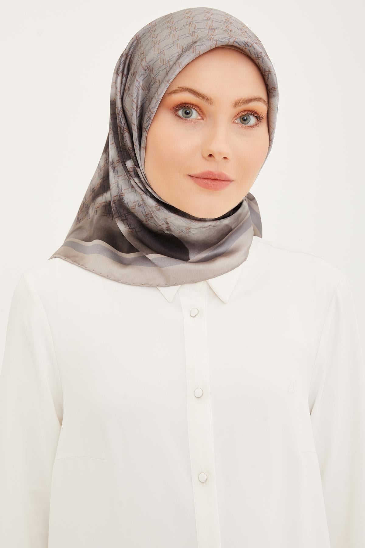 Armine İpek Eşarp 2023/24 İlkbahar Yaz Sezonu 8906D02 24 - Twill (Tivil) İpek