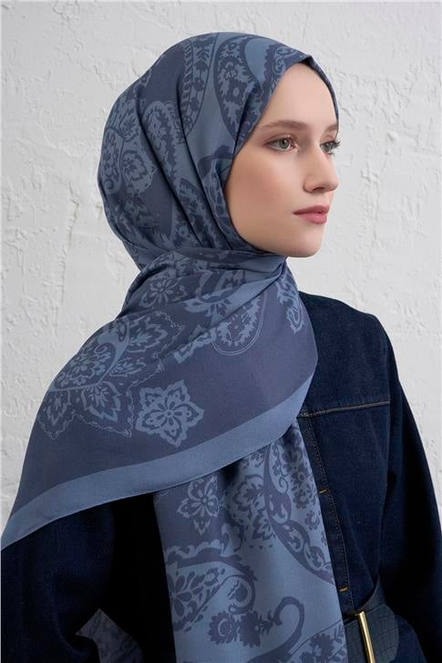 Armine İpek Tensel Etro Şal 27