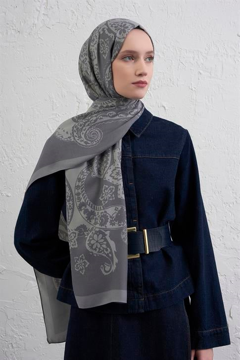 Armine İpek Tensel Etro Şal 32