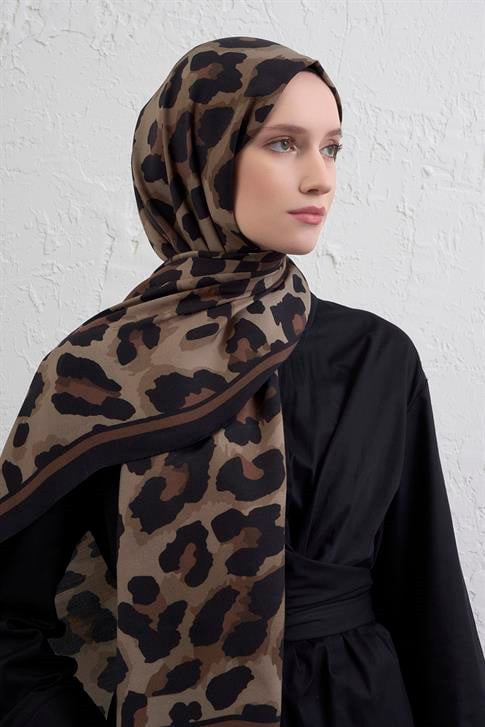 Armine İpek Tensel Etro Şal 36