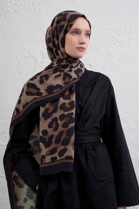 Armine İpek Tensel Etro Şal 36