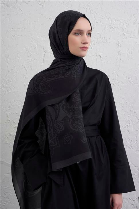 Armine İpek Tensel Etro Şal 44