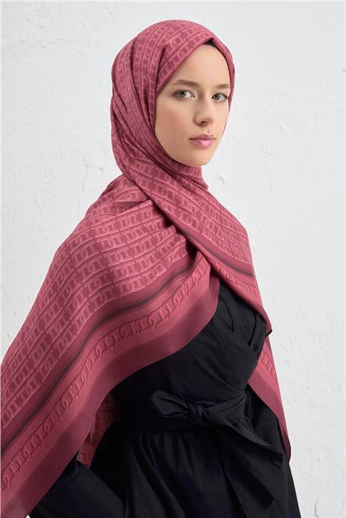 Armine İpek Tensel Monogram Şal 26