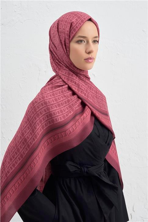 Armine İpek Tensel Monogram Şal 26