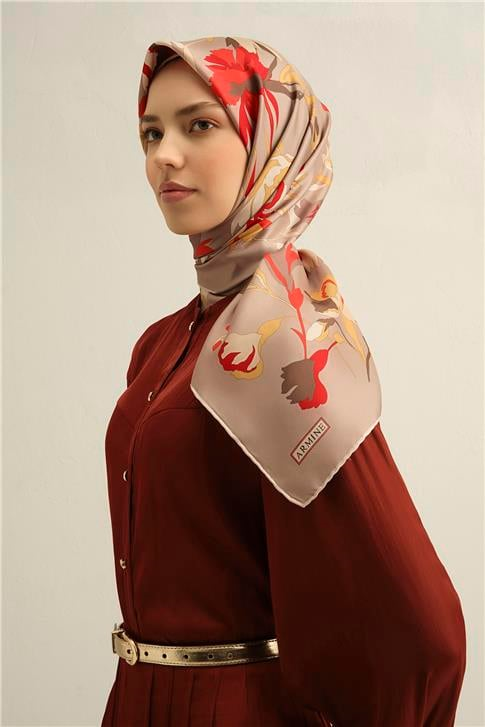 Armine Klasik Desenli İpek Sura Eşarp 9342 37