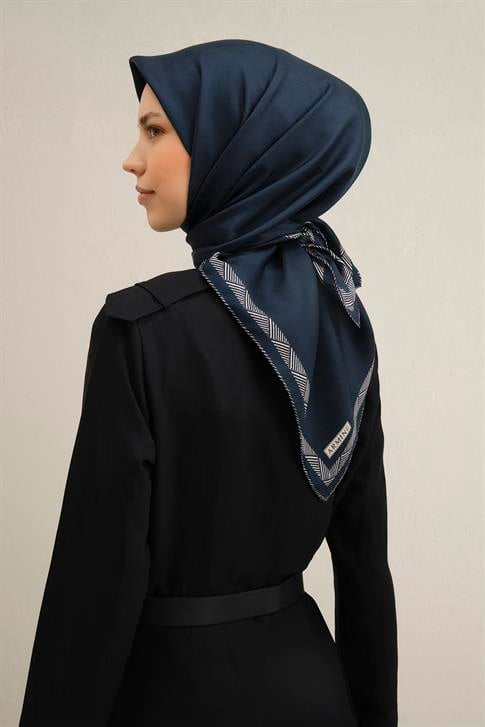 Armine Klasik Desenli Saf İpek Twill Eşarp 9357D 04