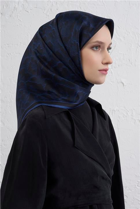 Armine Klasik Desenli Saf İpek Twill Eşarp 9408D 02