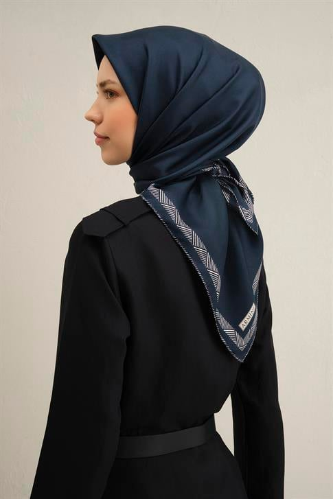 Armine Klasik Desenli Saf İpek Twill Eşarp 9357D 04