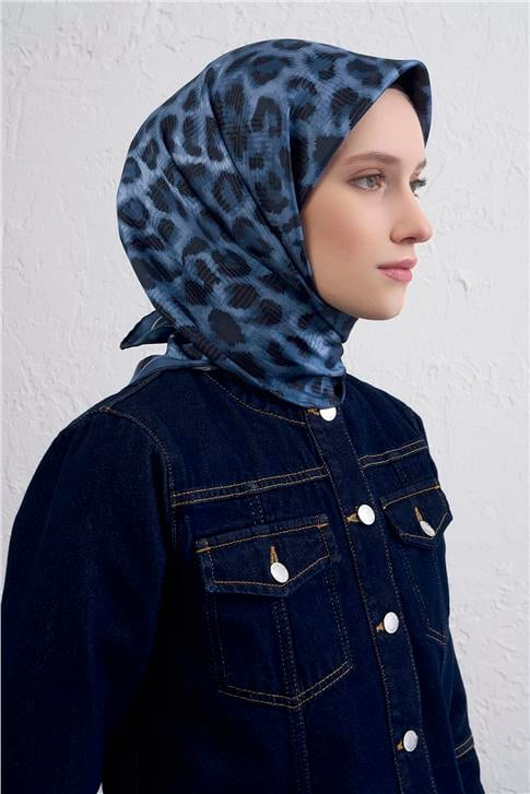 Armine Klasik Desenli Saf İpek Twill Eşarp 9425D 33