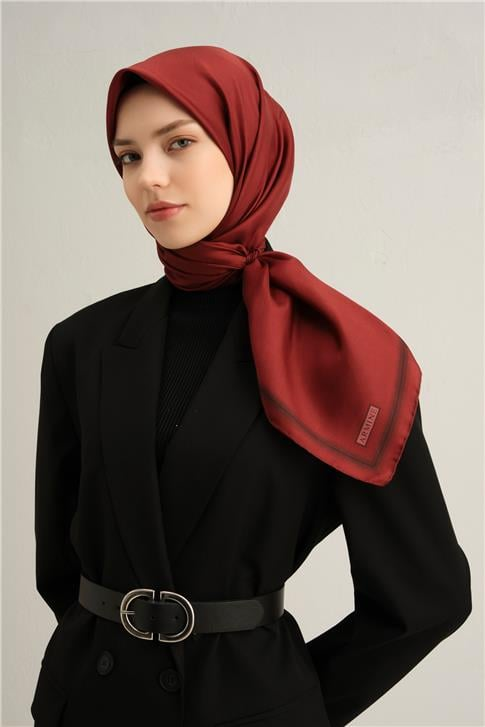 Armine Klasik Desenli Saf İpek Twill Eşarp 9356 35