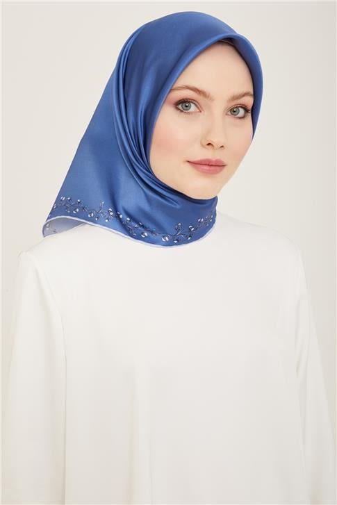 Armine Klasik Desenli Sura İpek Eşarp 24Ya9152 43 38