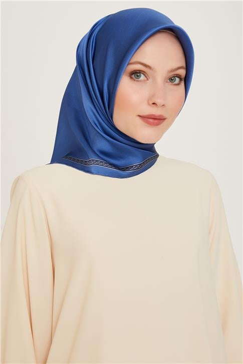 Armine Klasik Desenli Sura Saf İpek Eşarp 9261D 07 36