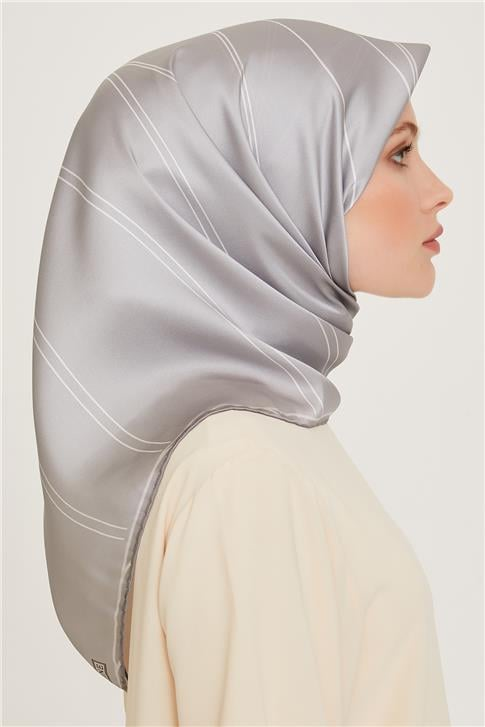 Armine Klasik Desenli Sura Saf İpek Eşarp 9251D 51