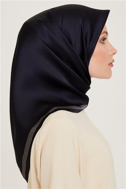 Armine Klasik Desenli Sura Saf İpek Eşarp 9261D 07 37