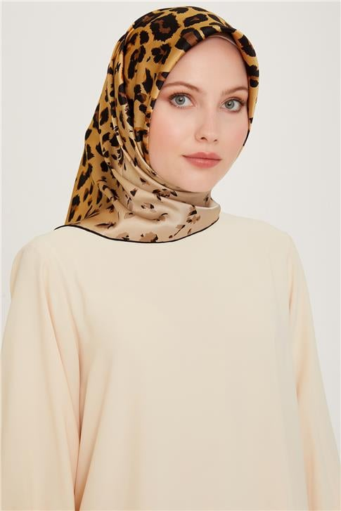 Armine Leopar Desenli Sura Saf İpek Eşarp 9249D 02 32