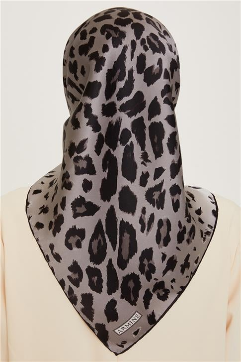 Armine Leopar Desenli Twill Saf İpek Eşarp 9249D 02