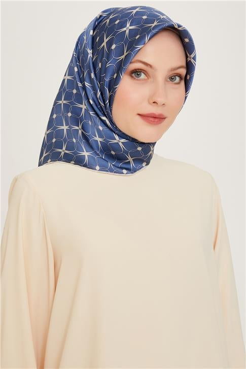 Armine Monogram Desenli Sura Saf İpek Eşarp 9207D 01 80