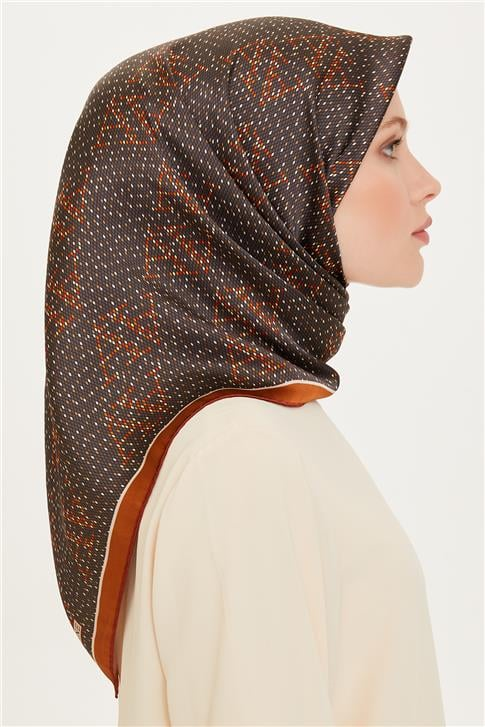 Armine Monogram Desenli Sura Saf İpek Eşarp 9228D 84