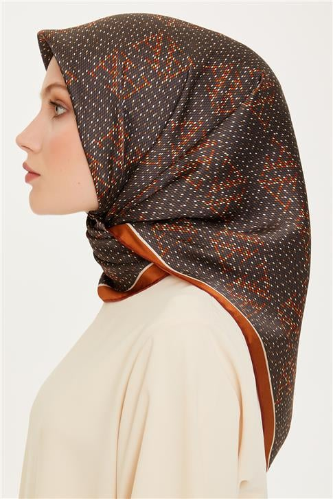 Armine Monogram Desenli Sura Saf İpek Eşarp 9228D 84