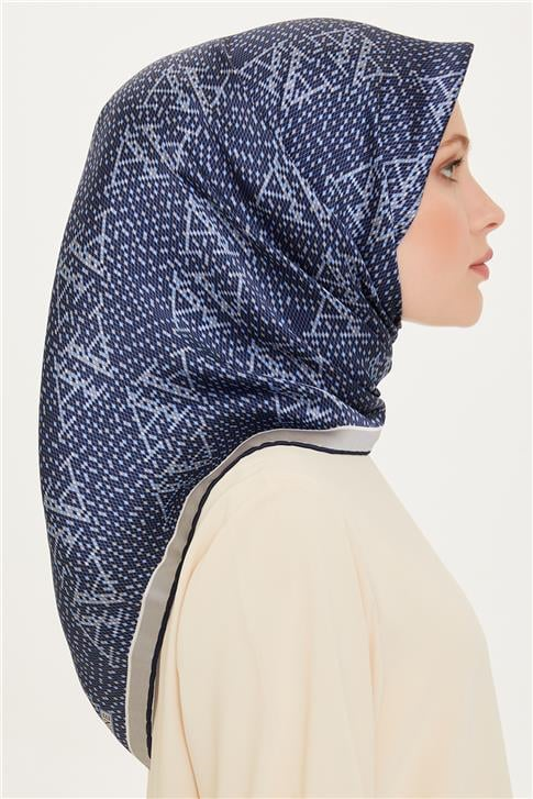 Armine Monogram Desenli Sura Saf İpek Eşarp 9228D 82