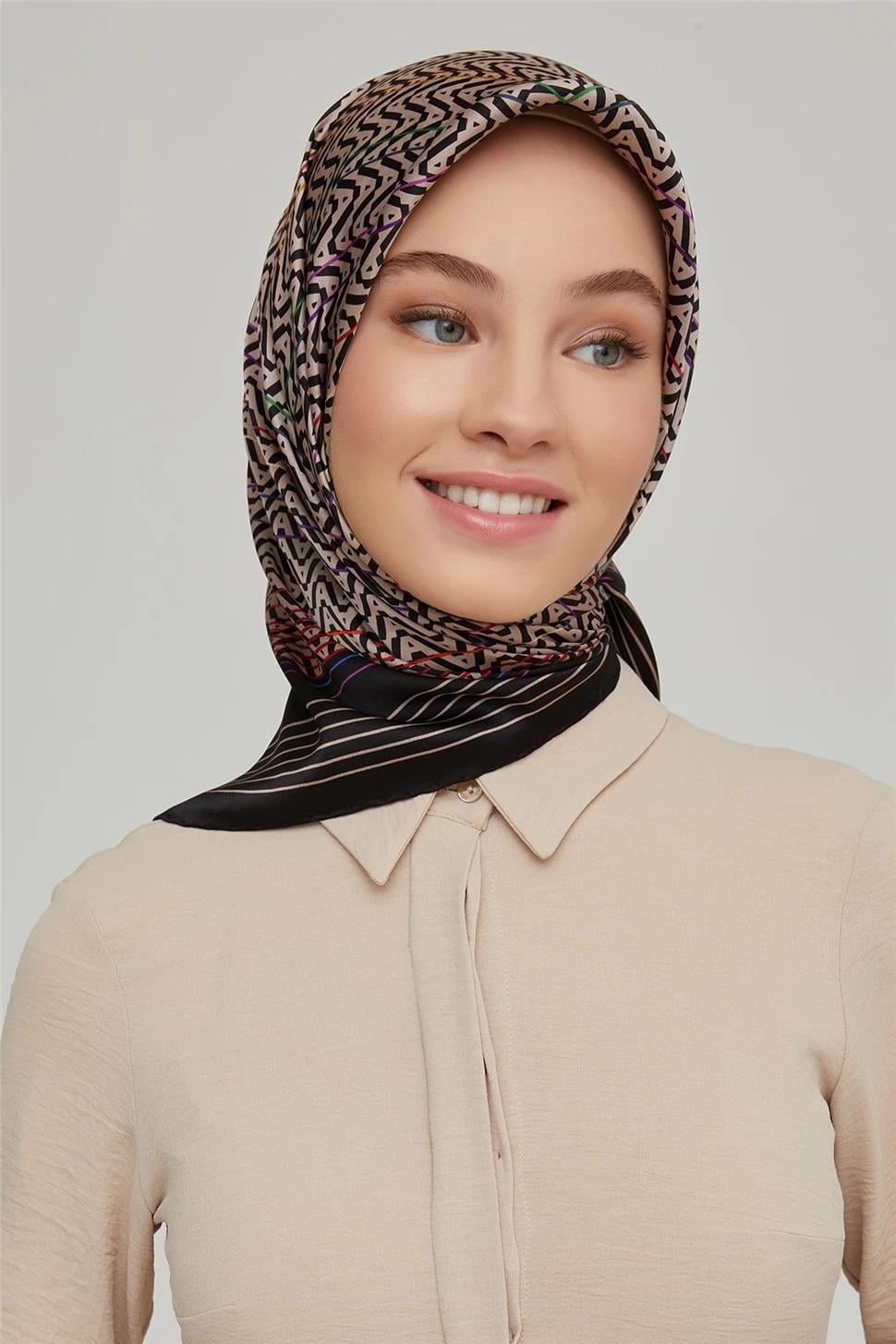 Armine Nostalji Serisi Sura İpek Eşarp 8631-09