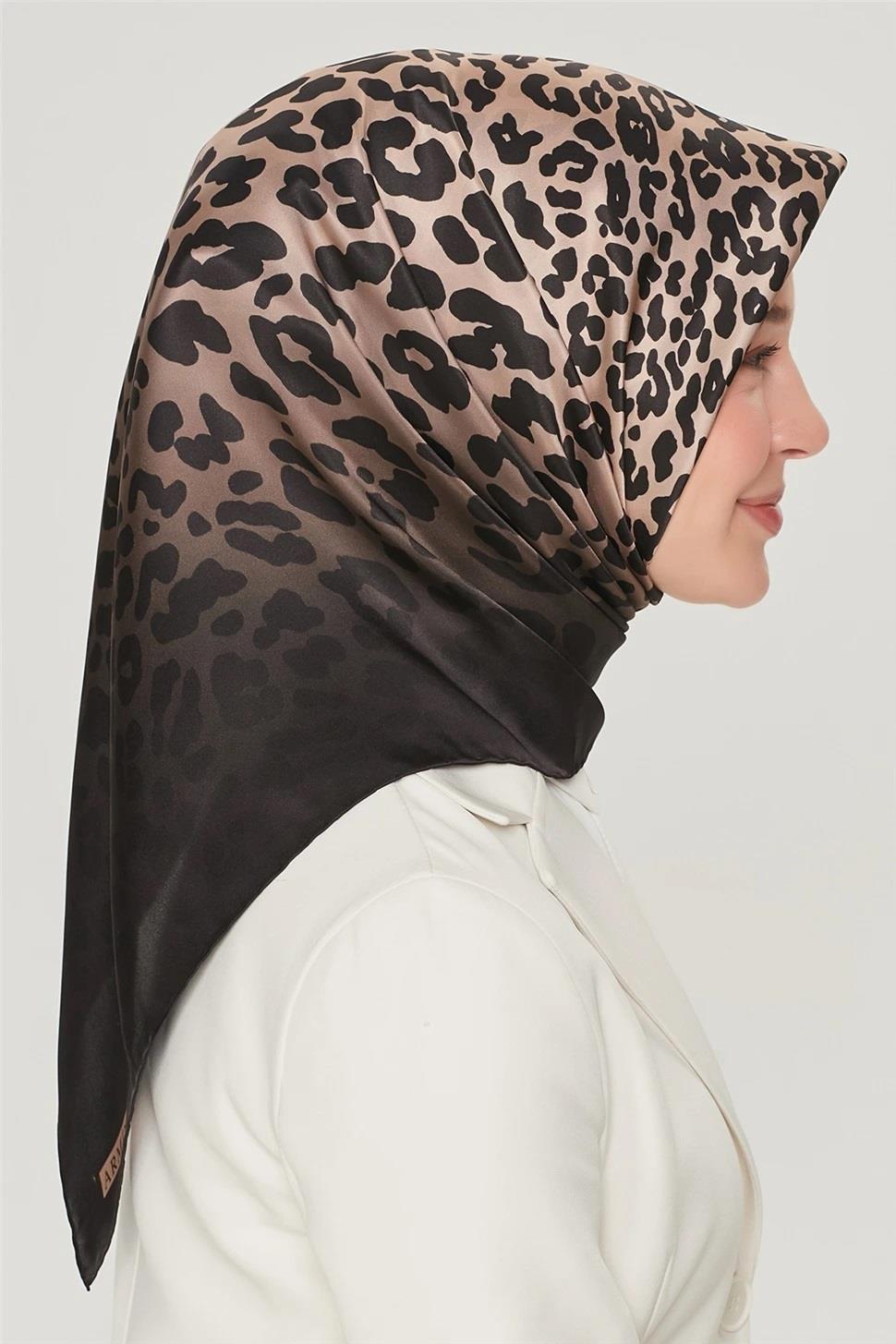 Armine Nostalji Serisi Sura İpek Eşarp 8550-44