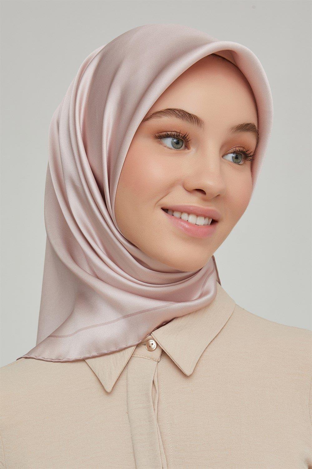 Armine Nostalji Serisi Sura İpek Eşarp 8668-05NS