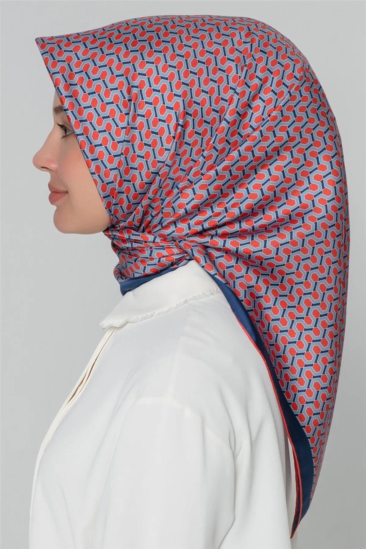 Armine Nostalji Serisi Sura İpek Eşarp 8401-31