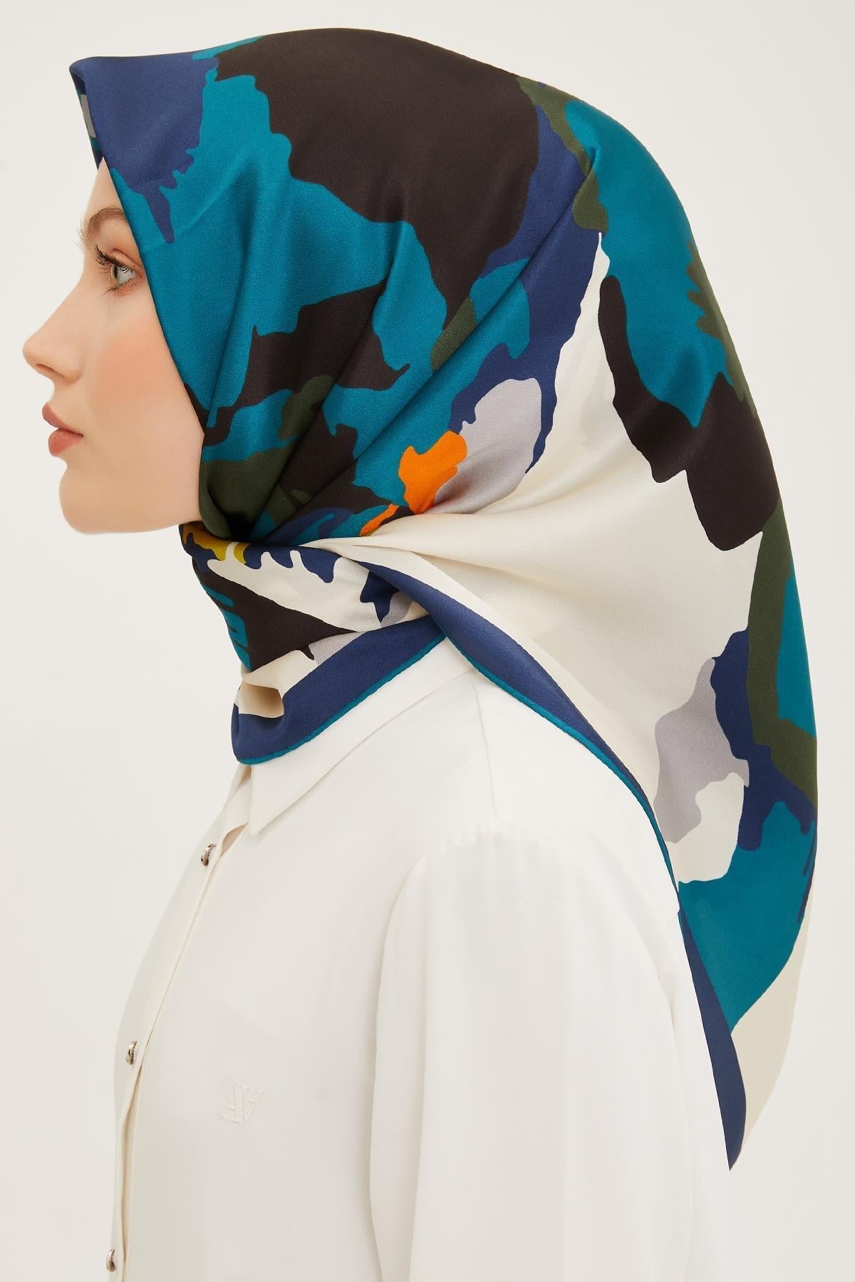 Armine Nostalji Serisi Twill İpek Eşarp 8935-55NT