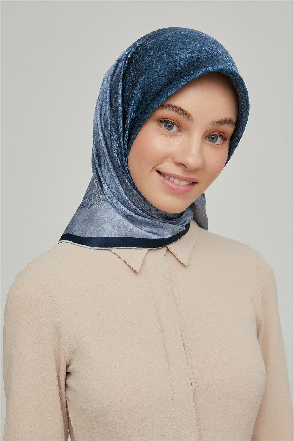 Armine Nostalji Serisi Twill İpek Eşarp 8611-31NT