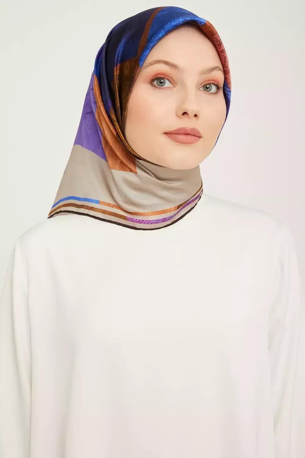 Armine Nostalji Serisi Twill İpek Eşarp 9002-51NT