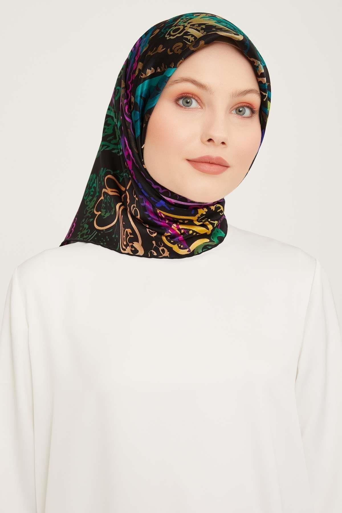 Armine Nostalji Serisi Twill İpek Eşarp 9037-35NT
