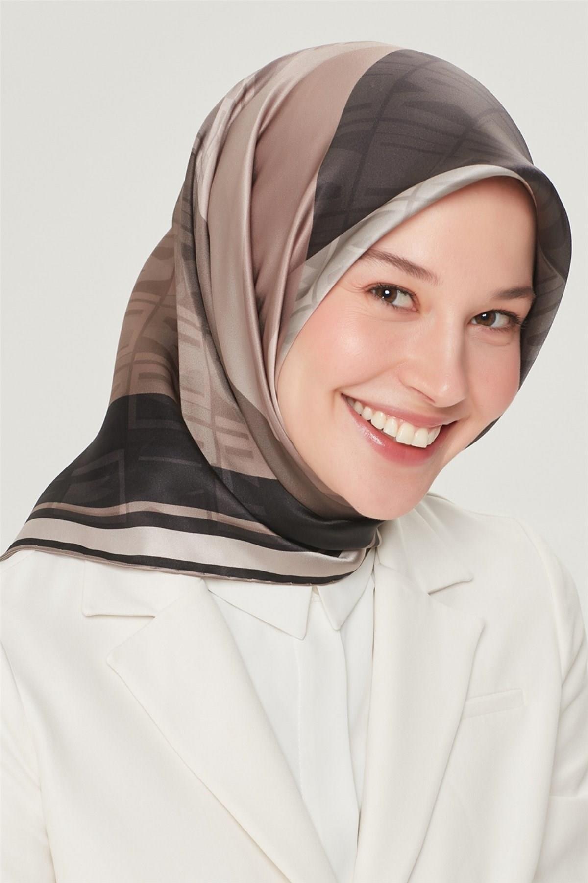 Armine Nostalji Serisi Twill İpek Eşarp 8516-03NT