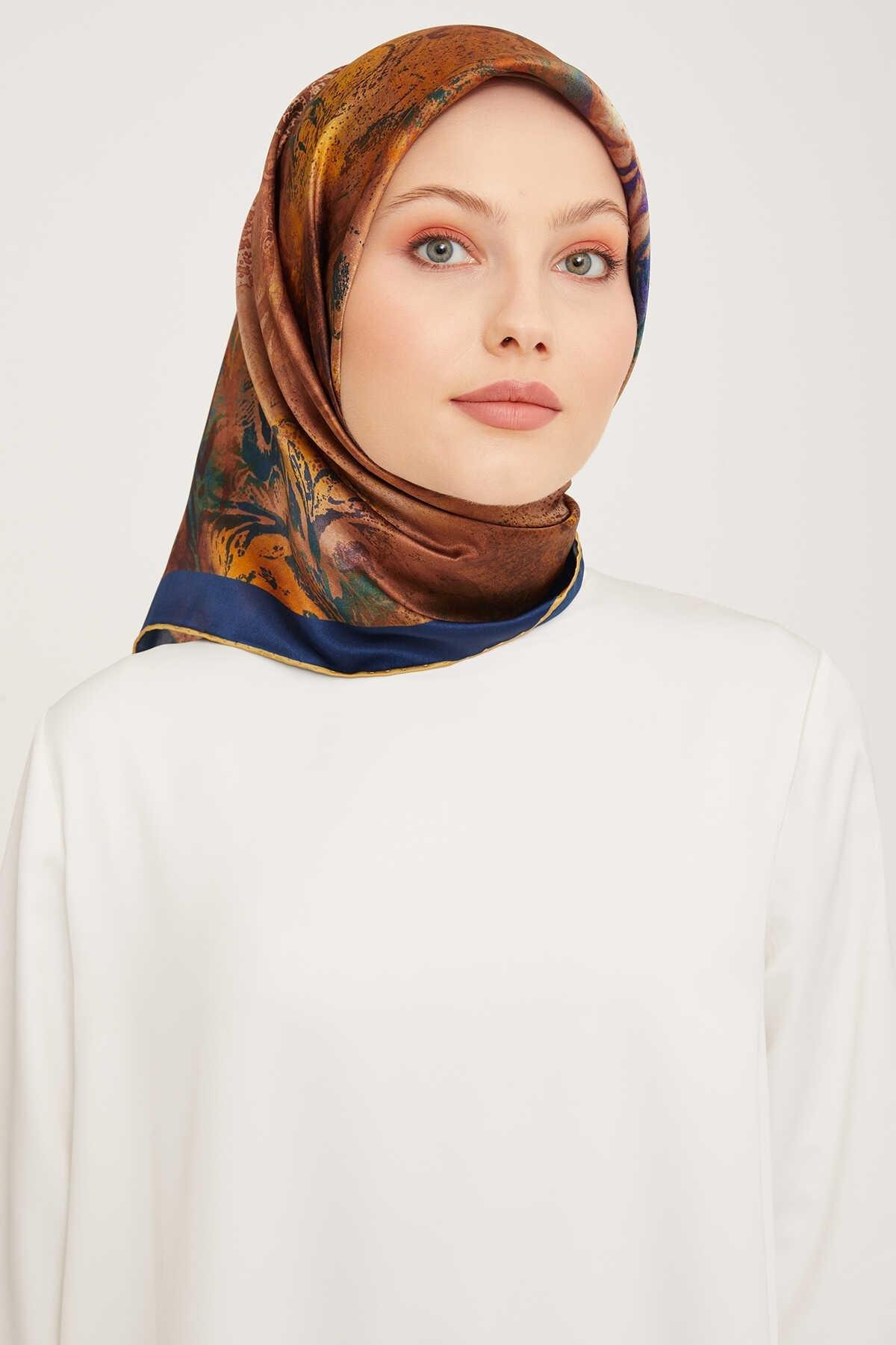 Armine Nostalji Serisi Twill İpek Eşarp 9041-40NT