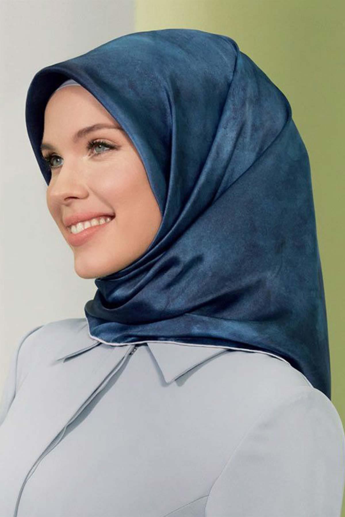 Armine Özel Nostalji Serisi Sura İpek Eşarp Modelleri 8333DS-82