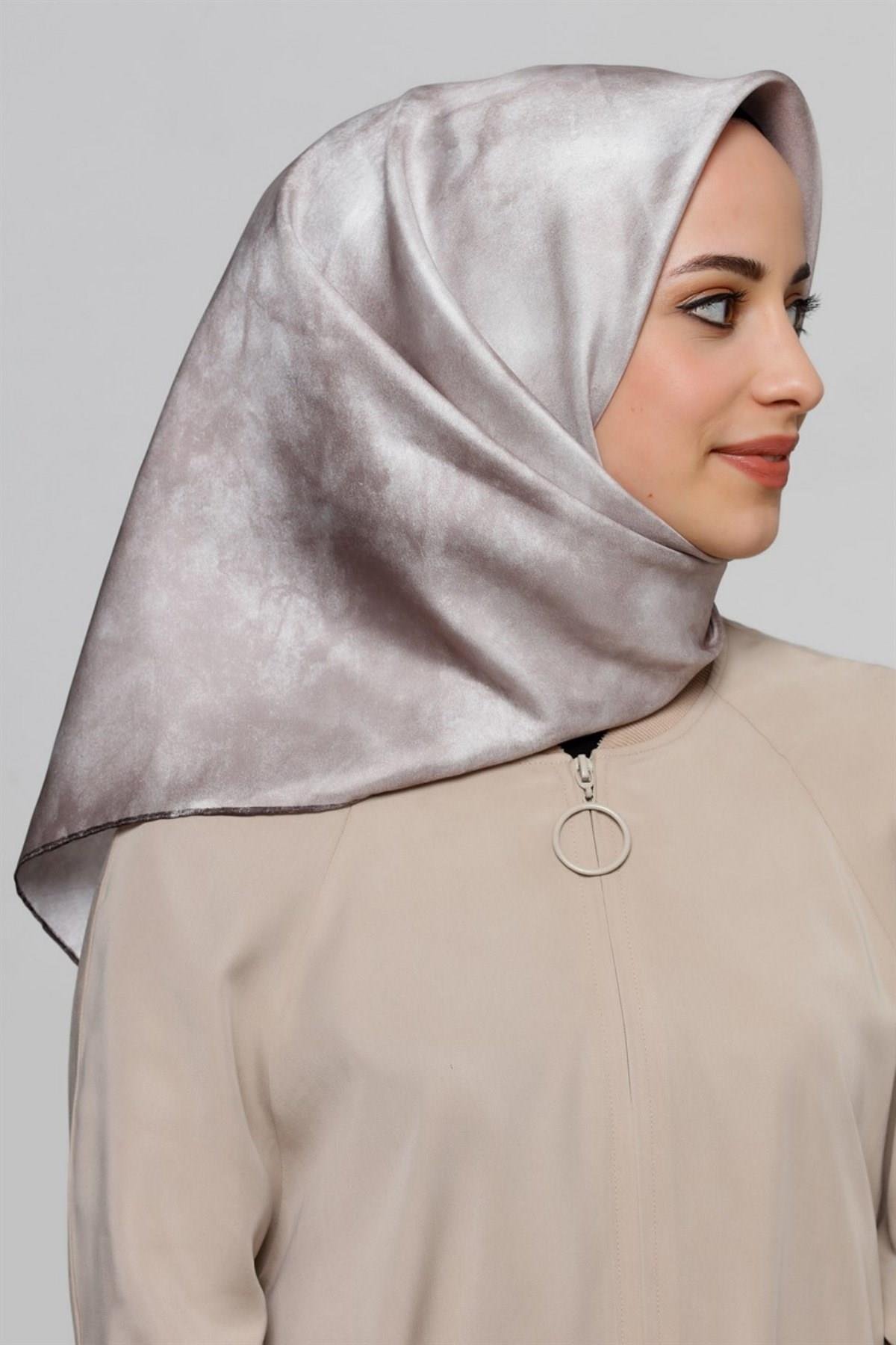 Armine Özel Nostalji Serisi Sura İpek Eşarp Modelleri 8333DS-94