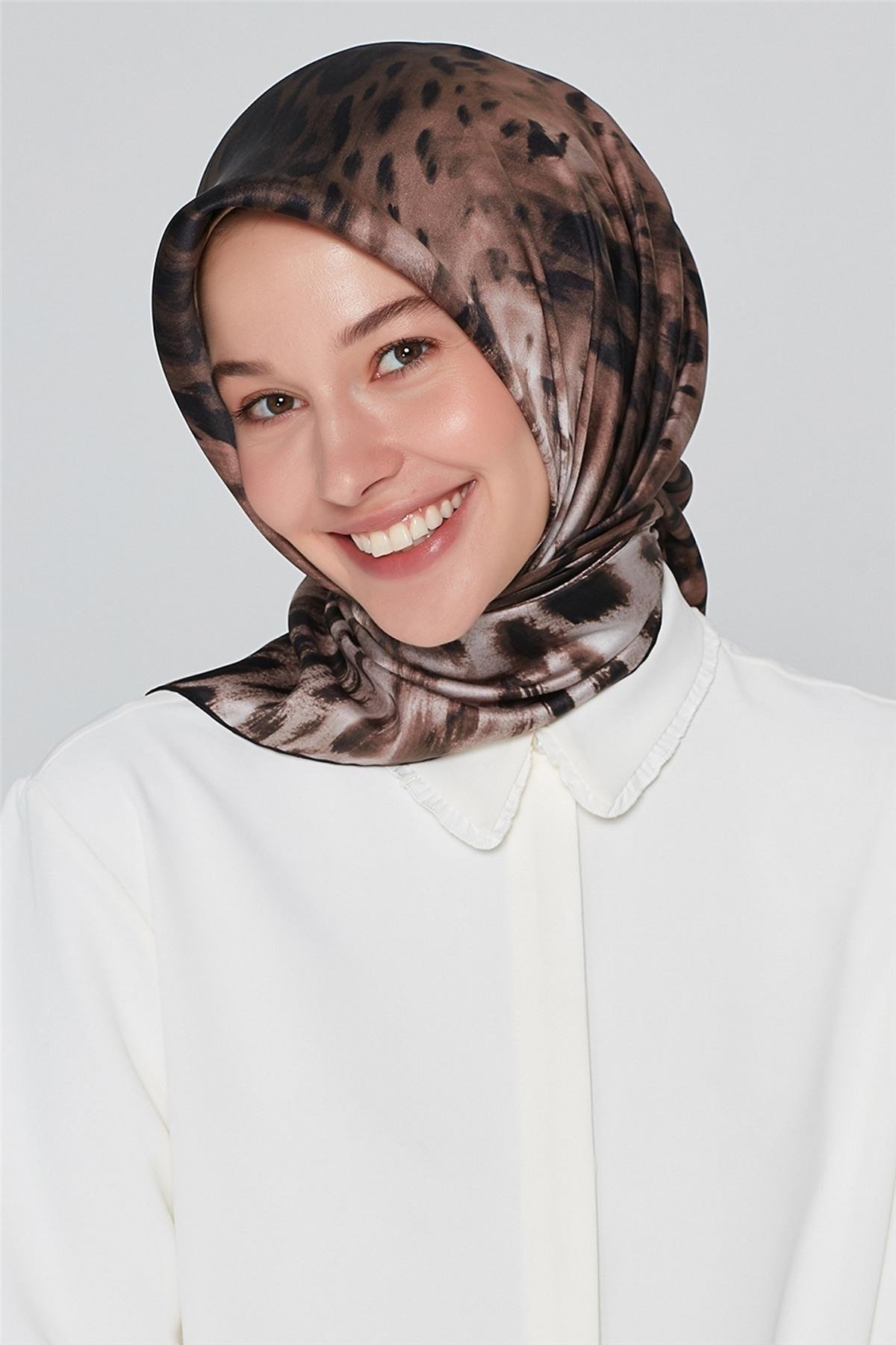 Armine Özel Nostalji Serisi Twill İpek Eşarp 8435D 9