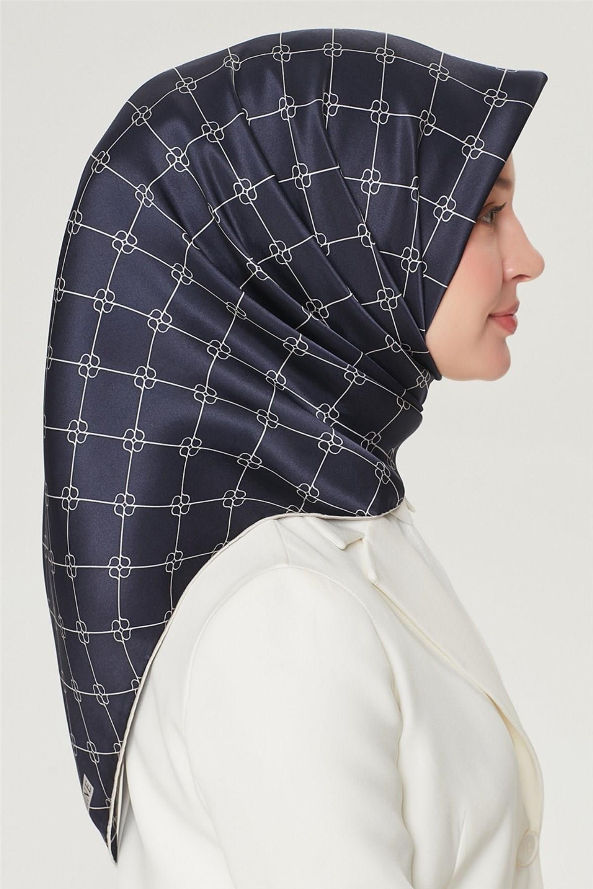 Armine Özel Nostalji Serisi Twill İpek Eşarp Modelleri 8555D-15