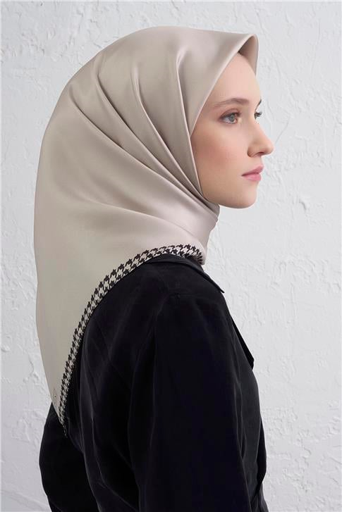 Armine Su Yolu Desenli Saf İpek Twill Eşarp 9443D 01