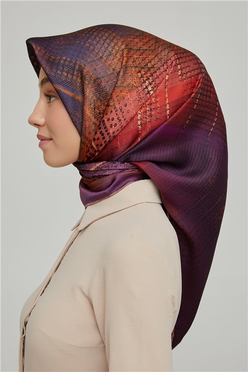 Armine Sura İpek Eşarp 21Ka8602 02
