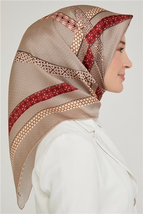Armine Sura İpek Eşarp 21Ka8603 08
