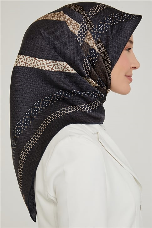 Armine Sura İpek Eşarp 21Ka8603 10