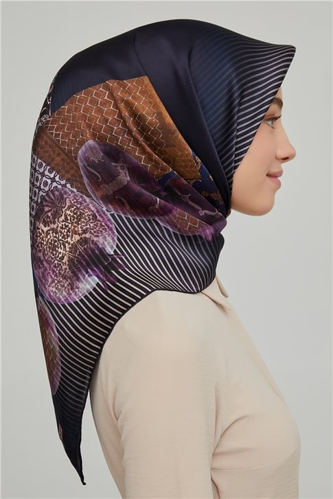 Armine Sura İpek Eşarp 21Ka8605 01