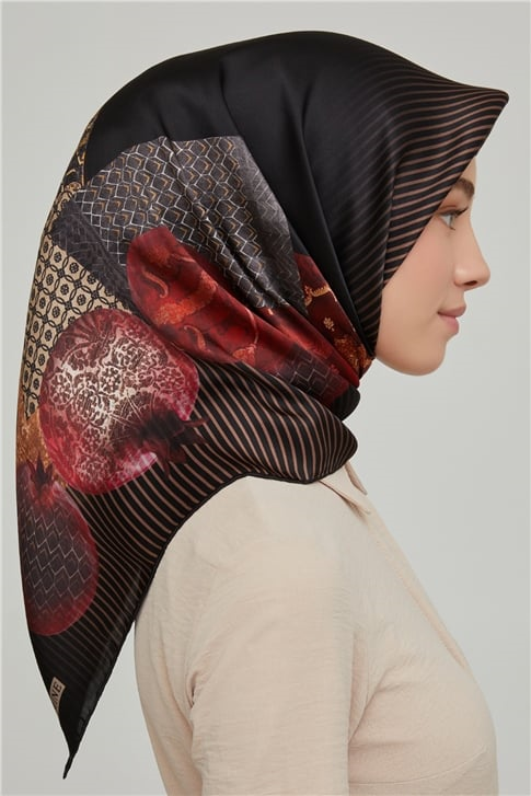 Armine Sura İpek Eşarp 21Ka8605 09