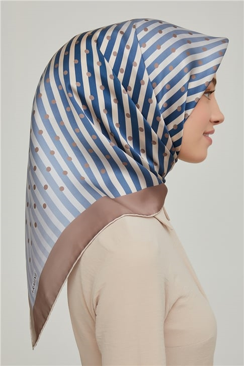 Armine Sura İpek Eşarp 21Ka8606 03