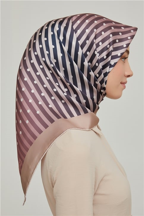 Armine Sura İpek Eşarp 21Ka8606 33
