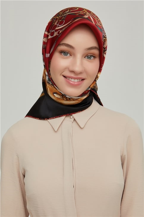 Armine Sura İpek Eşarp 21Ka8607 04